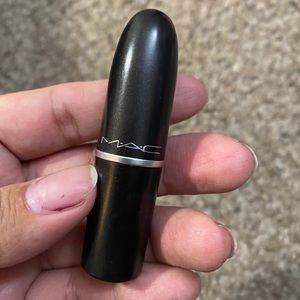 Mac Lipstick Deep Rooted A66